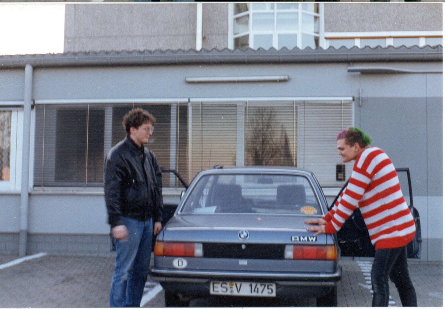 Excalibur: vor dem Proberaum in Bondorf, 1989 (3)